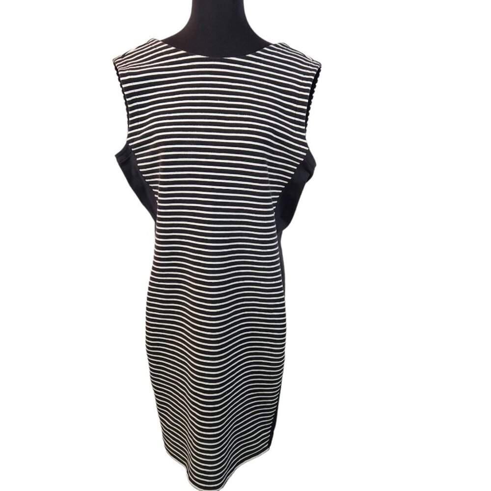 Athleta Black & White Knit Tank Dress XL Scoop Back Striped Athleisure Comfortab